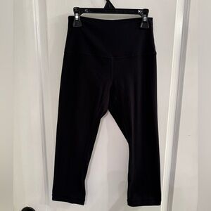 Lululemon Align Crop 19” Black Older Style Version